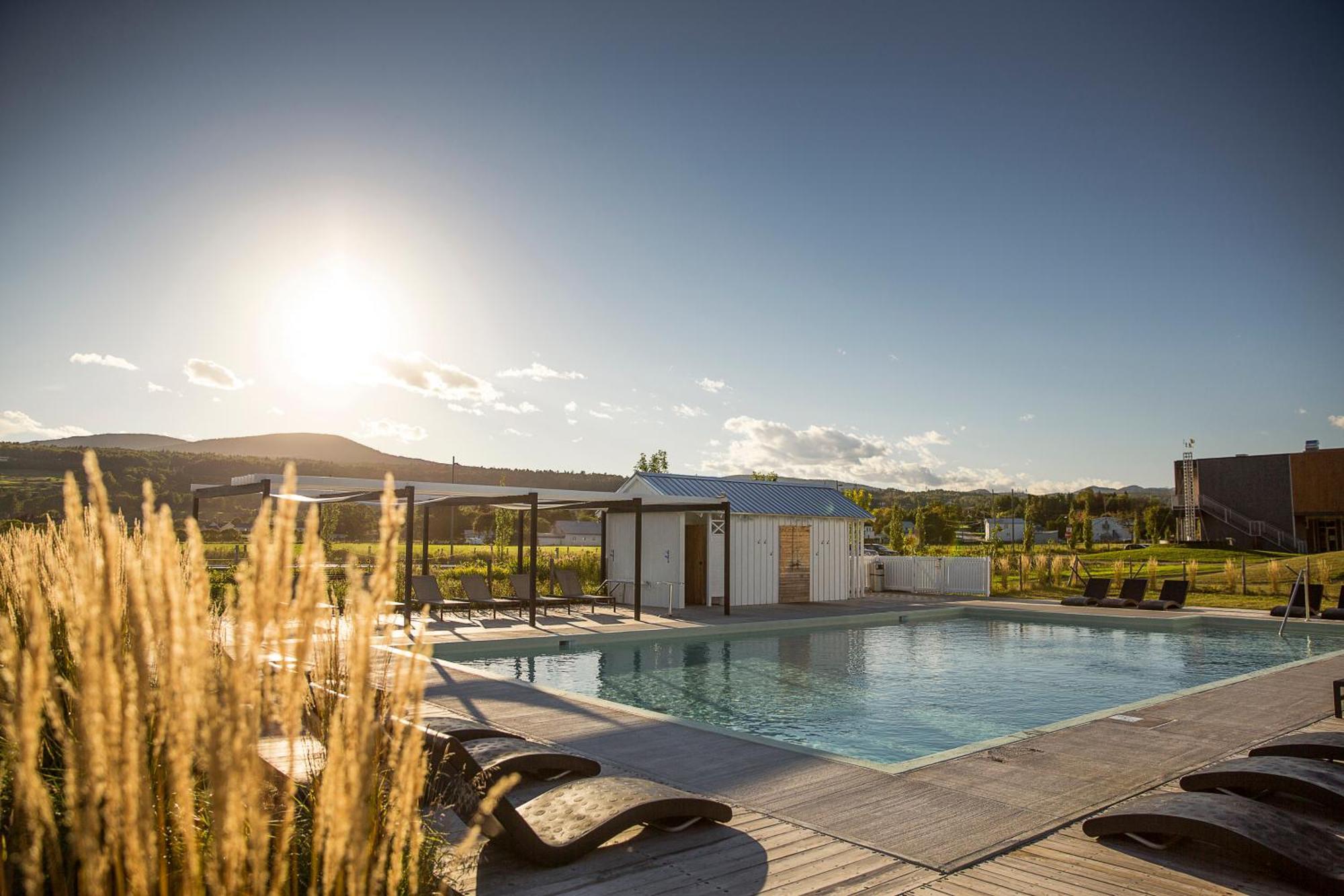 Hotel & Spa Le Germain Charlevoix Baie-Saint-Paul Exterior photo