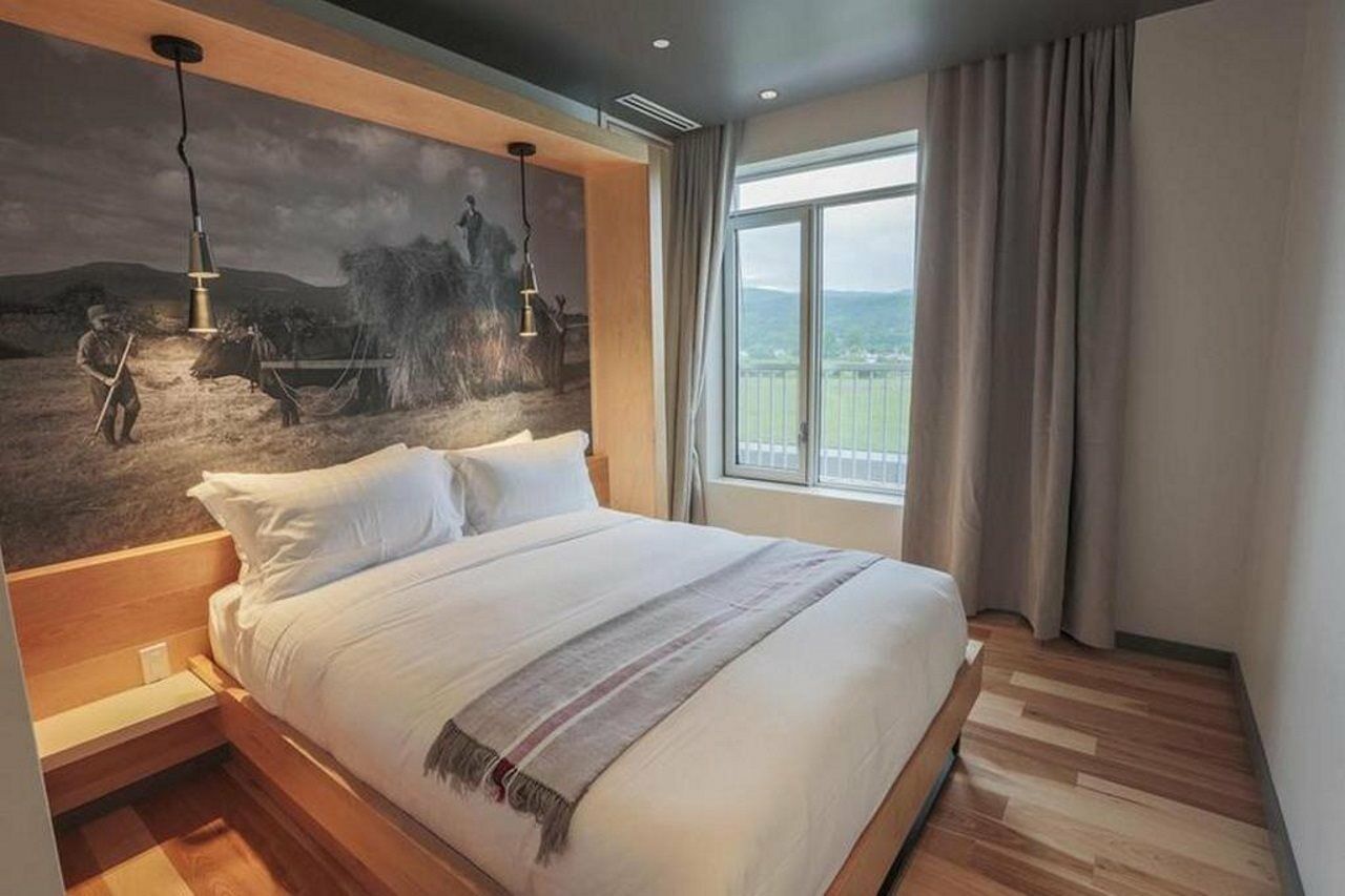 Hotel & Spa Le Germain Charlevoix Baie-Saint-Paul Exterior photo